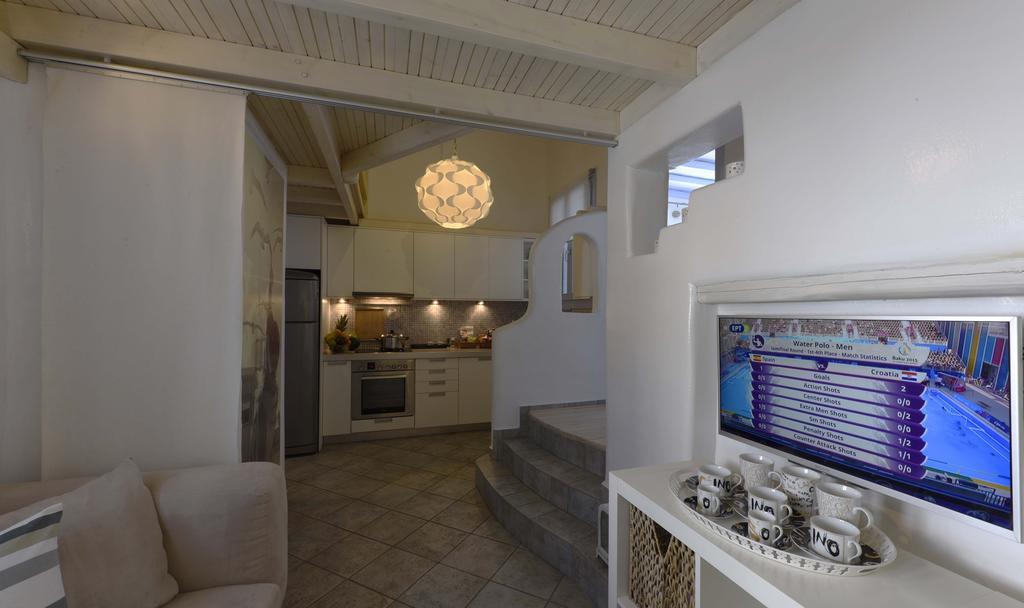 Ivi Mykonean Suites Mimoza Ornos Beach Dış mekan fotoğraf